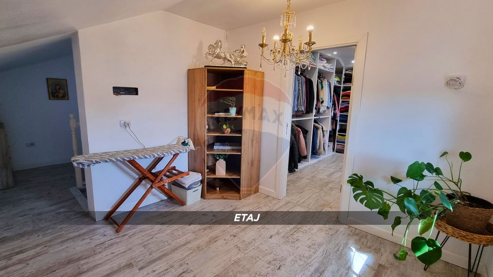 5 room House / Villa for sale