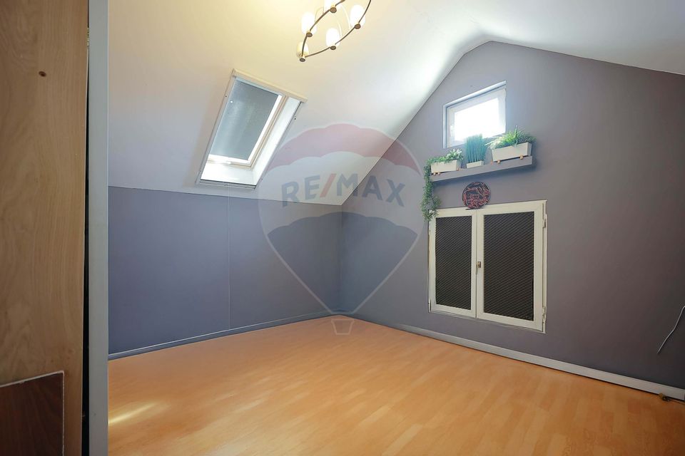 De vânzare casă în zona Nufarul