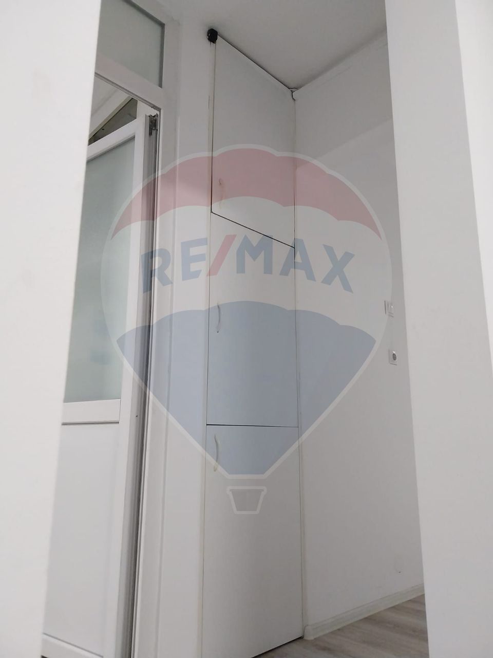 50sq.m Commercial Space for sale, Lapus area