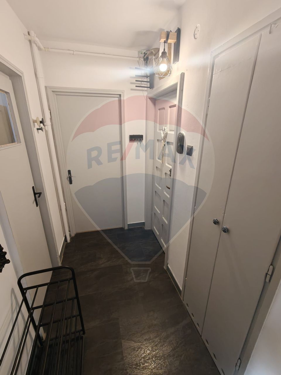 Apartament cu 3 camere de inchiriat Victor Babeș etaj 1