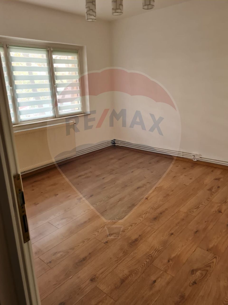 !Exclusivitate!Apartament 3 camere Petru Rares(zona buna)