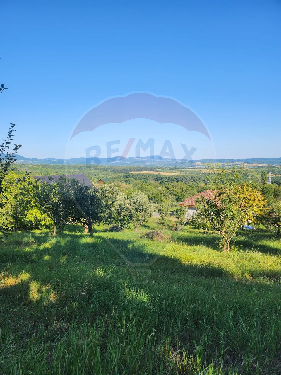 Land 2,000sqm Grosi / Strada Dumbravei