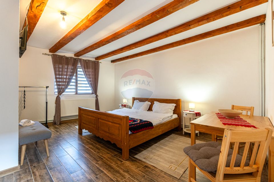 Casă / Vilă cu 7 camere de vânzare