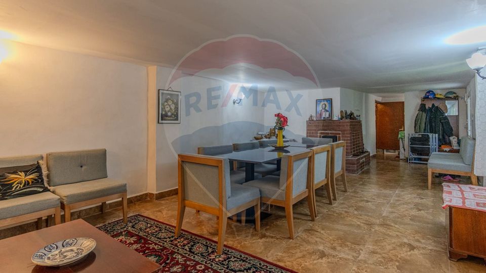 4 room House / Villa for sale