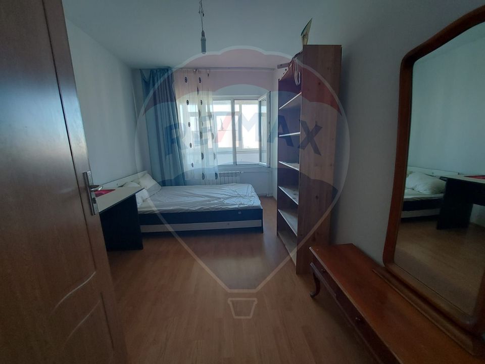 Apartament cu 4 camere de închiriat în zona Lujerului