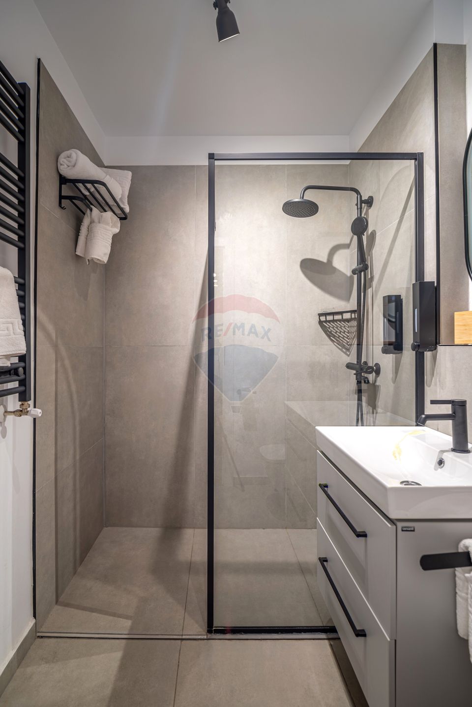 Studio cu terasă și vedere către munți – Green Future Sinaia