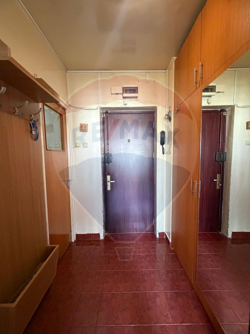 Apartament de închiriat-2 camere zona Titan