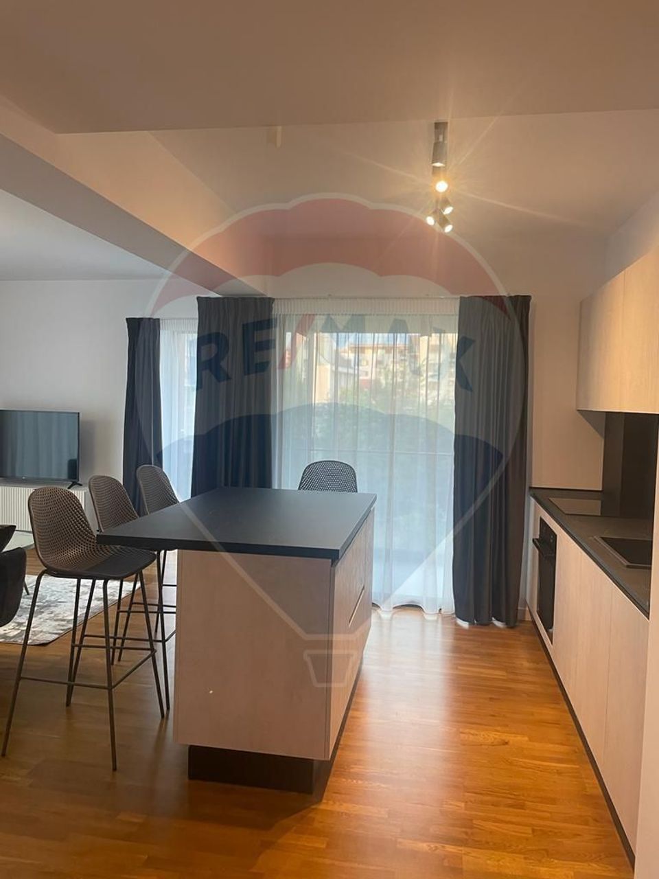 Apartament cu 2 camere de închiriat în zona Baneasa