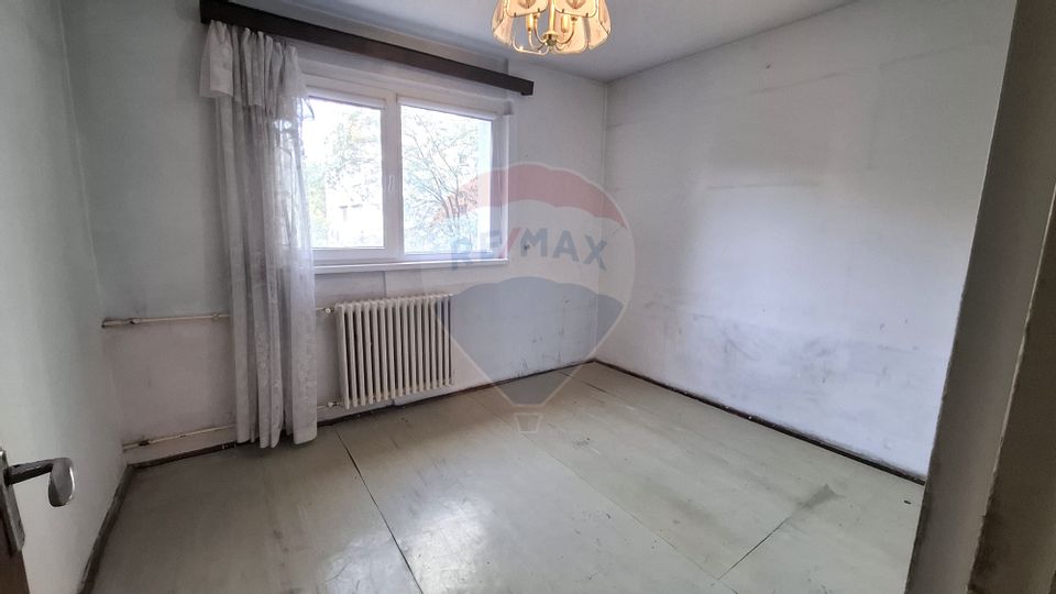 For sale 3 room apartment Drumul Taberei, Metro Favorit