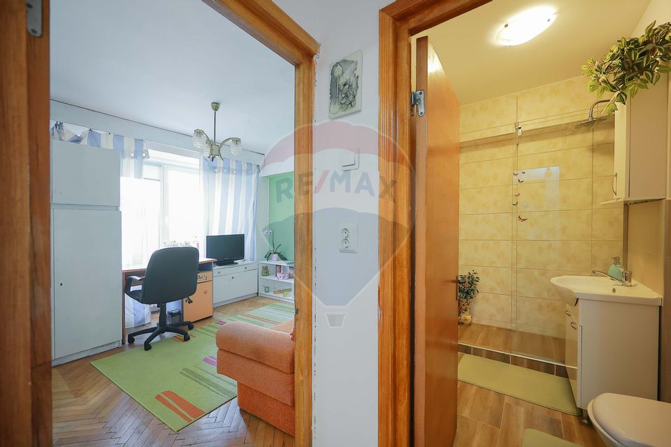 4 room Apartment for sale, Dacia area