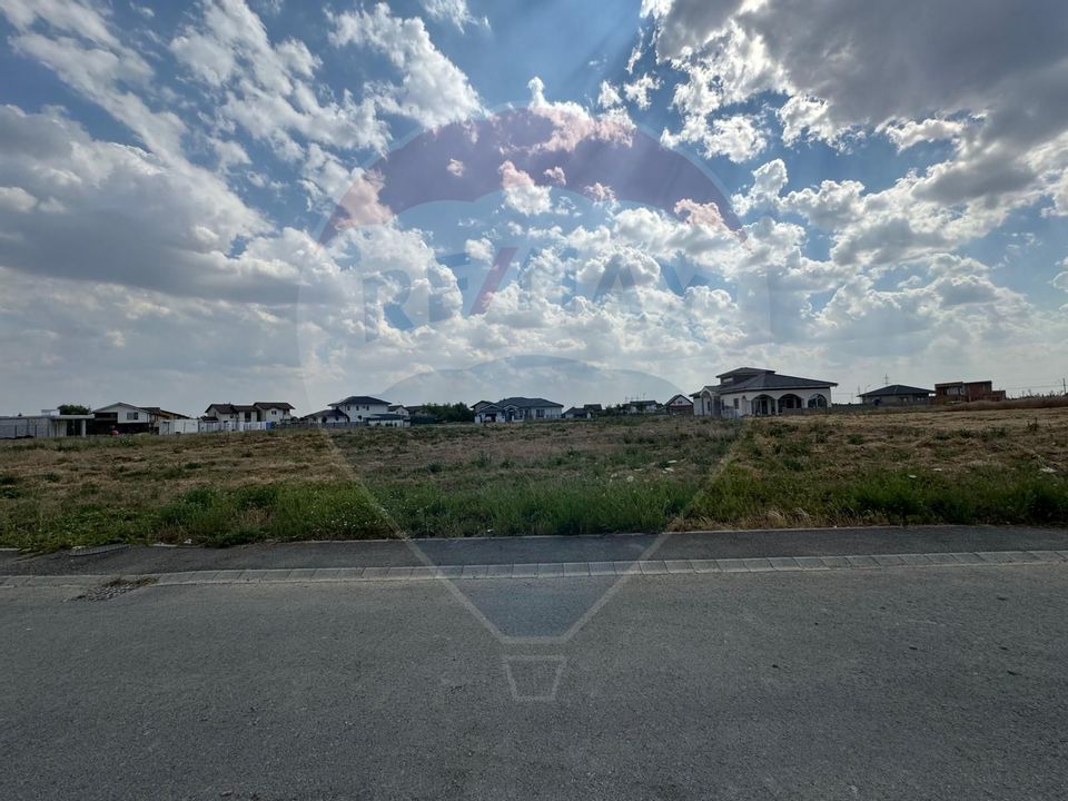 Teren intravilan de 435 m² cu utilități – gata pentru construcție!