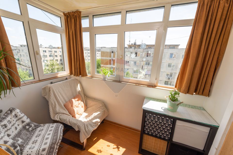 3 rooms apartment for sale, tram end 41, Ghencea, ADP parking