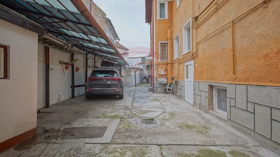 Proprietate versatilă, locuință sau investiție, central Brasov