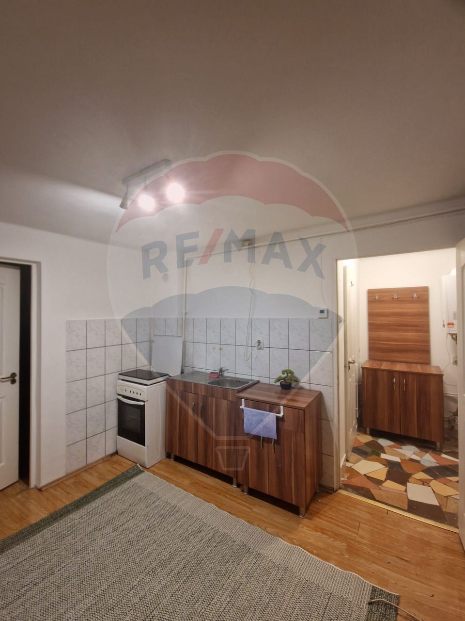 Apartament cu 1 camere de inchiriat in zona Semicentrala