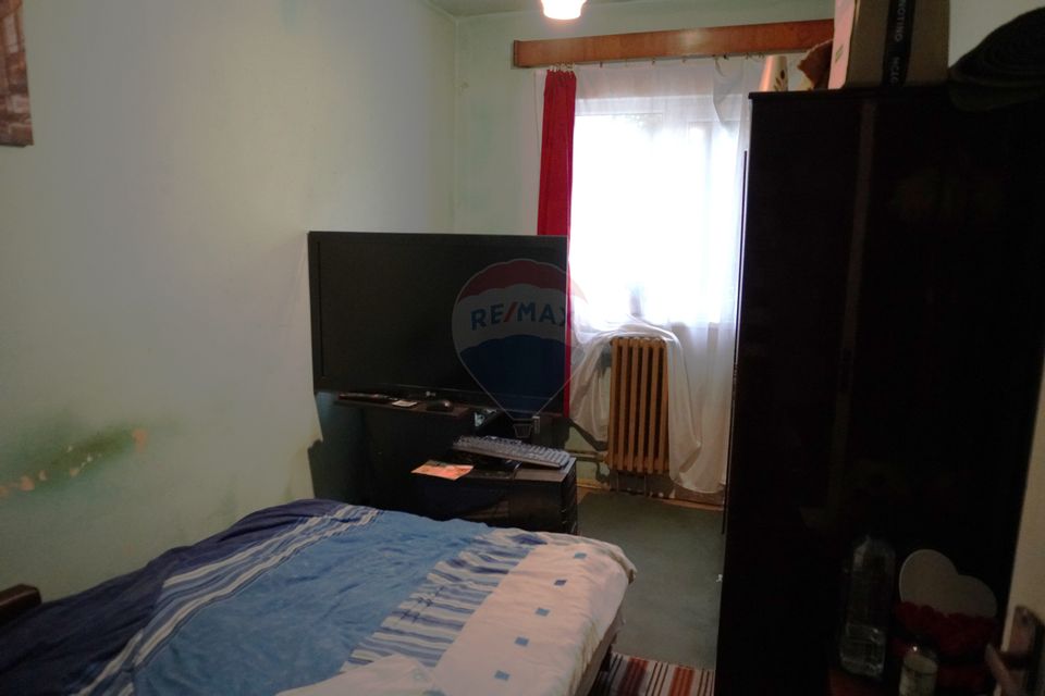 Apartament cu 3 camere de vânzare în zona Central