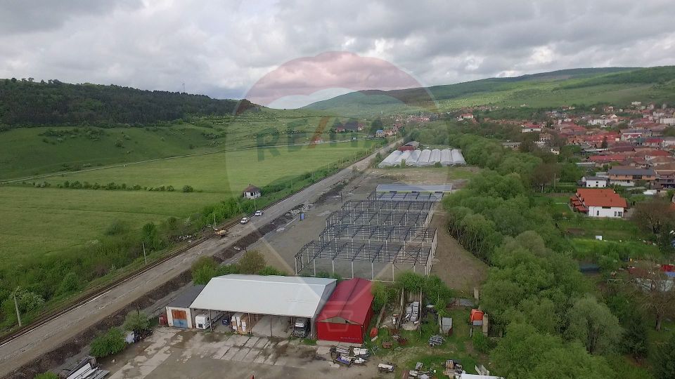 Hala industriala, de inchiriat– 600 mp utili, 1200 mp teren