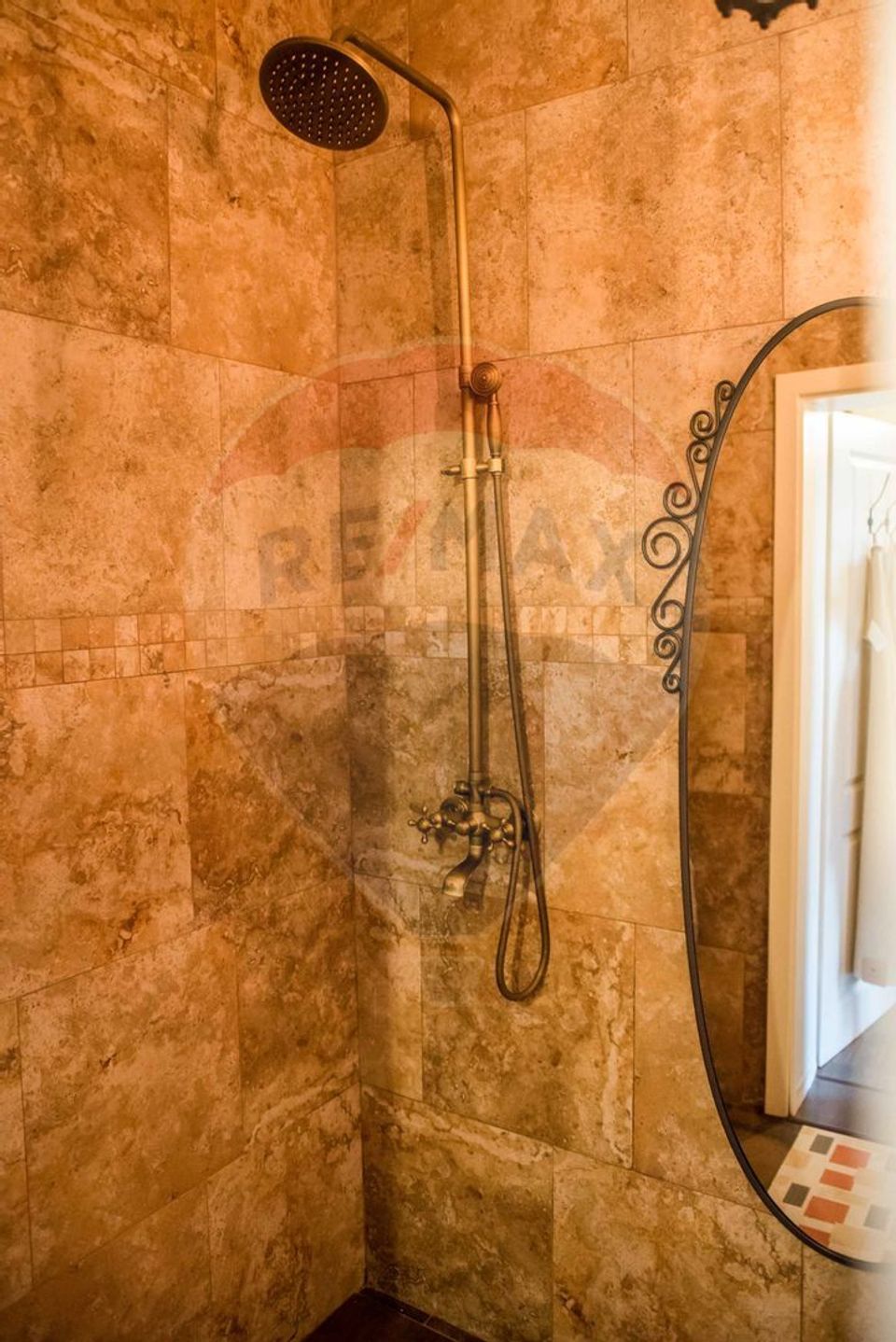 Casa moderna de inchiriat, locatie PREMIUM, in Centru Vechi