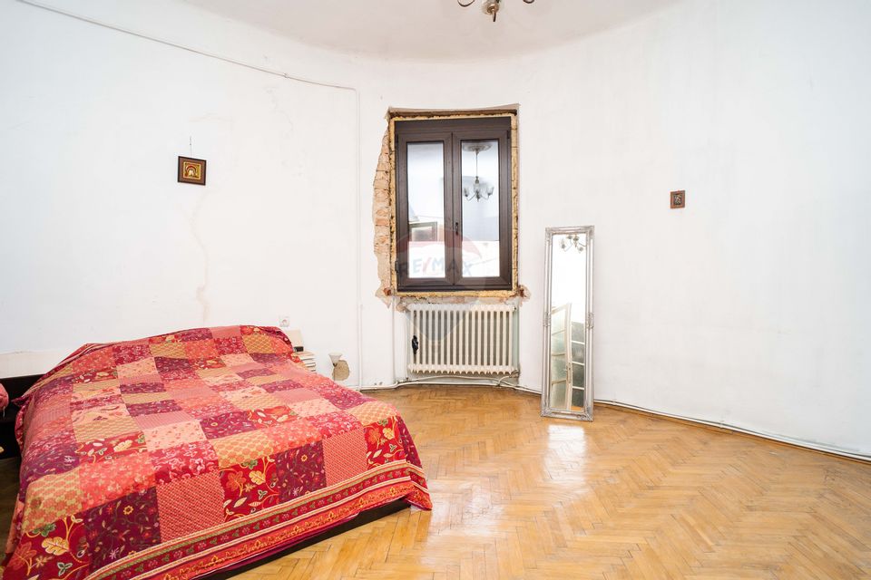 4 room Apartment for sale, Central area