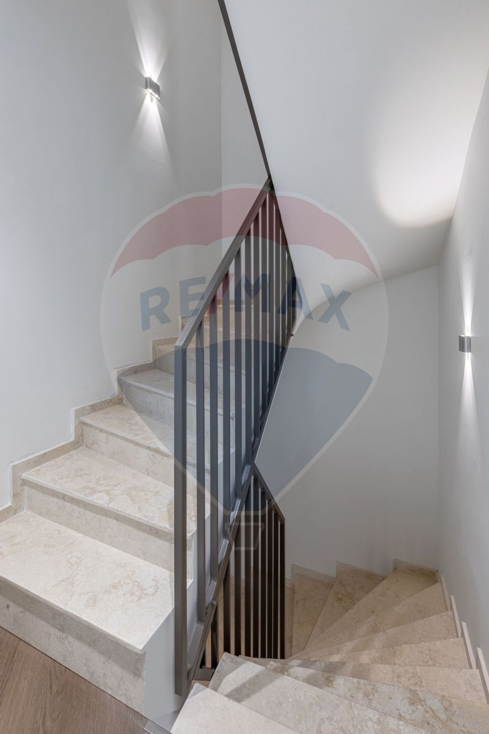 4 room House / Villa for sale, Central area