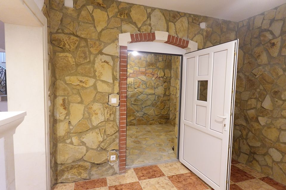 9 room House / Villa for sale, Titulescu area