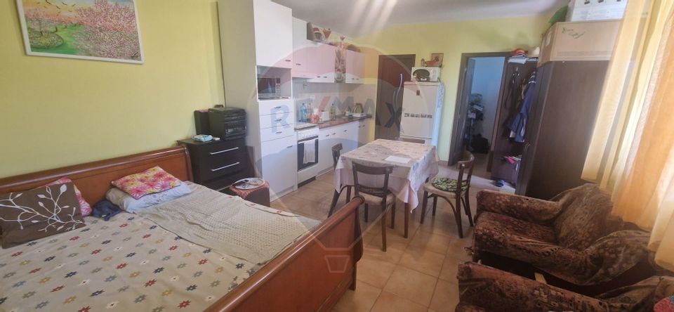 Land 2,000sqm Livada / None