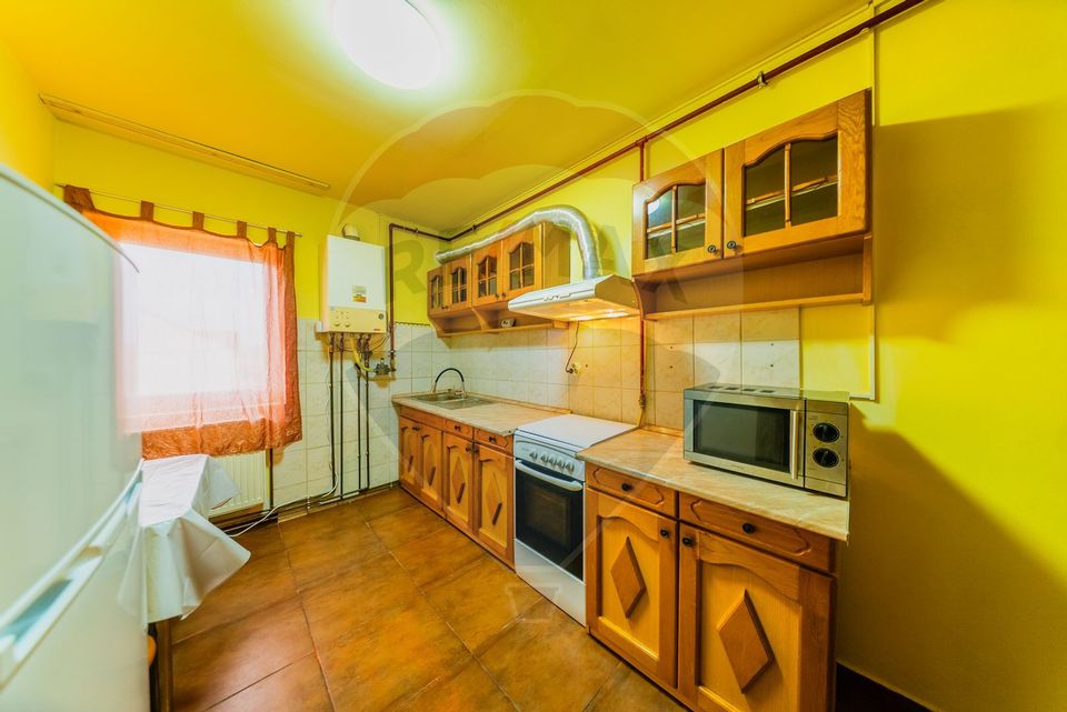 Apartament cu o camera in zona Parneava