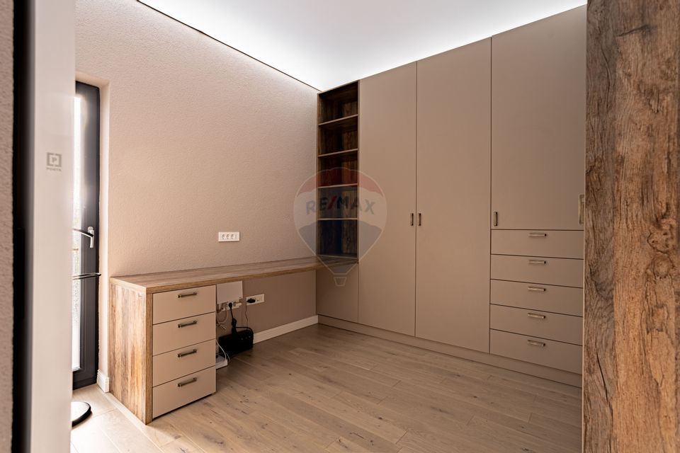 4 room House / Villa for sale, Gradiste area