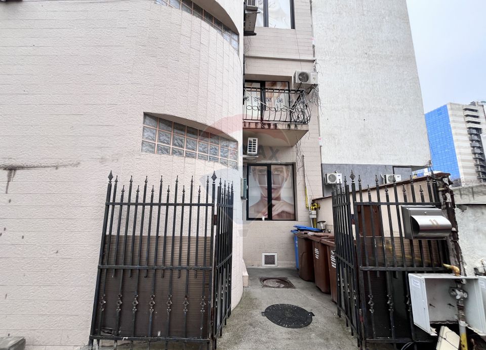 Vila de închiriat 6 camere Piata Victoriei