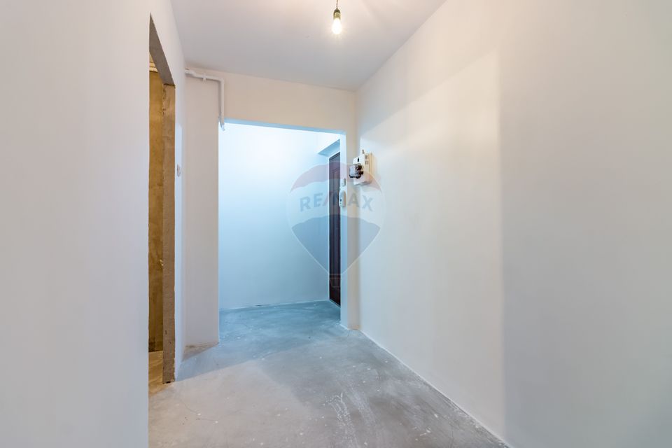 Apartament cu 3 camere de vânzare/Brancoveanu/