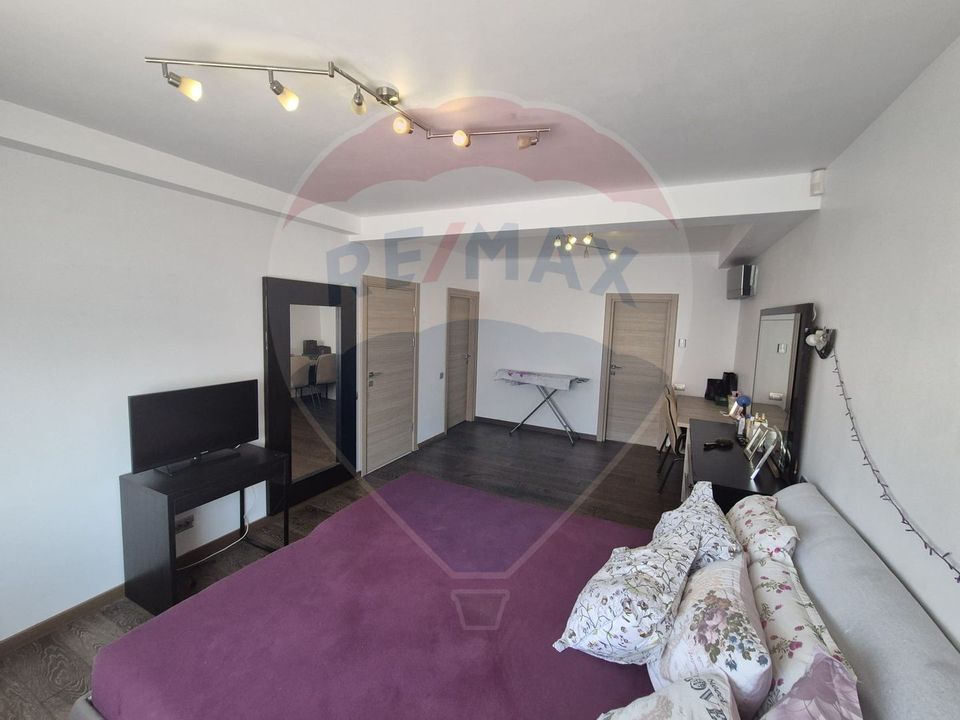 Casă/Vilă de inchiriat în complex cu Piscină ' Jasmin Garden' -Pipera