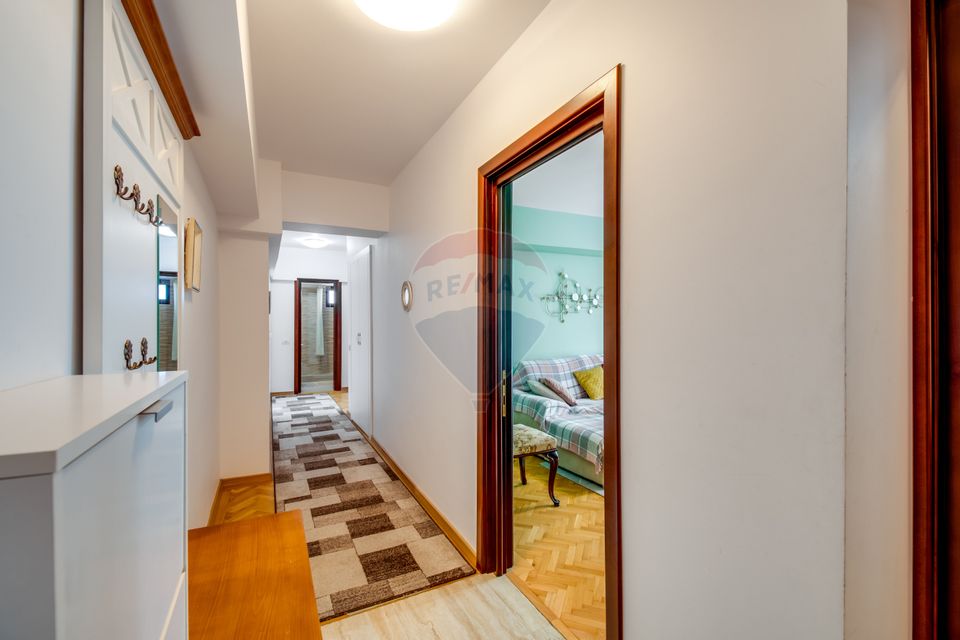 Apartament 3 camere de inchiriat, cu loc de parcare, Piata Victoriei