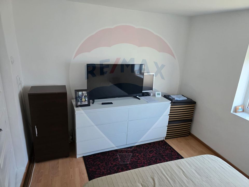 Casă / Vilă cu 4 camere de vânzare în zona Central