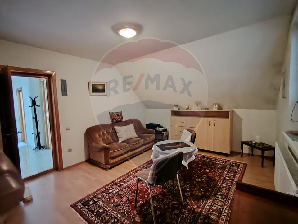 8 room House / Villa for sale, Central area