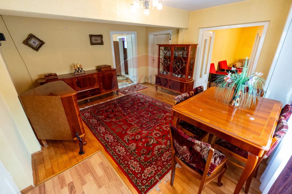 4 room House / Villa for sale