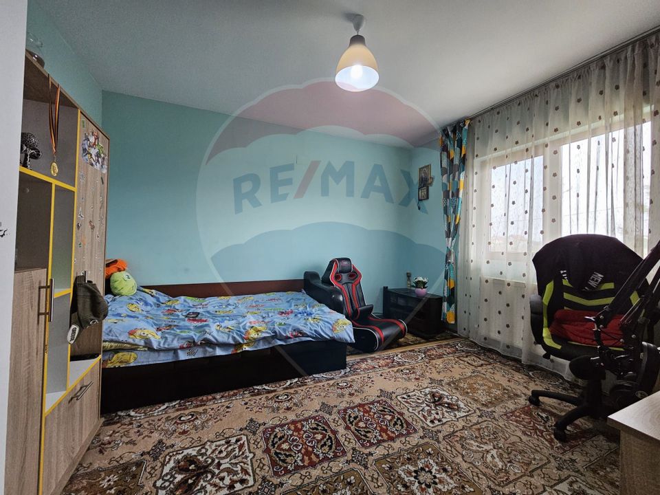 5 room House / Villa for sale