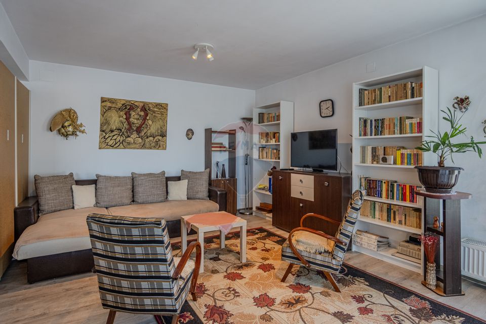 Casa de vanzare 7 camere | CURTE 953 mp | Colonia 1 Mai | COMISION 0 |