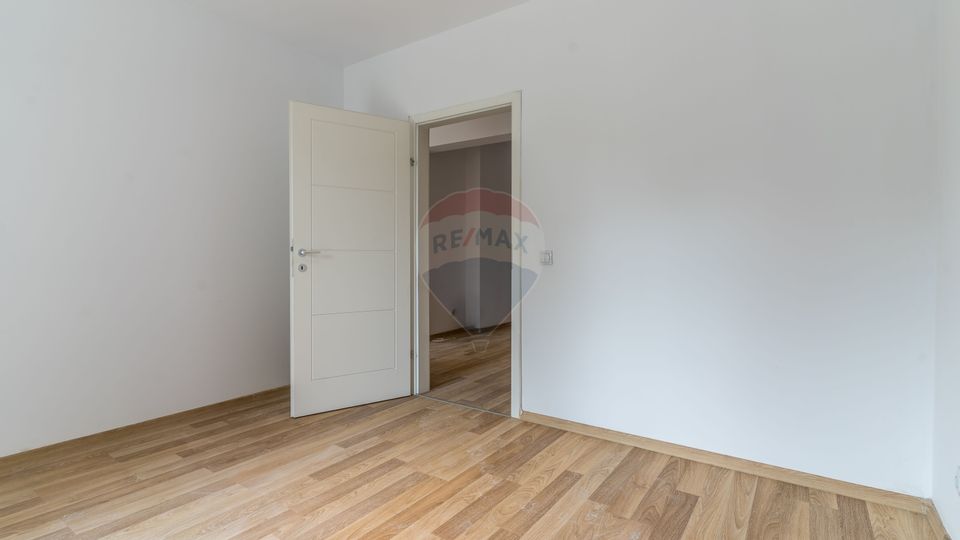 De vanzare apartament cu 2 camere si terasa 40 mp, comision 0!