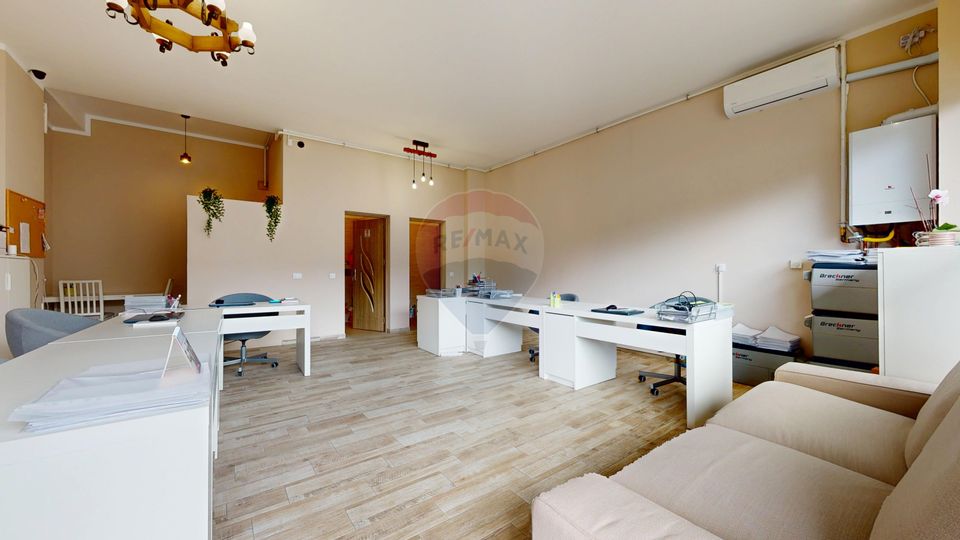 47sq.m Commercial Space for rent, Racadau area