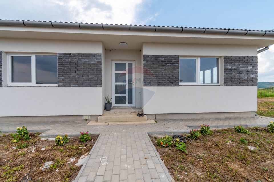 3 room House / Villa for sale