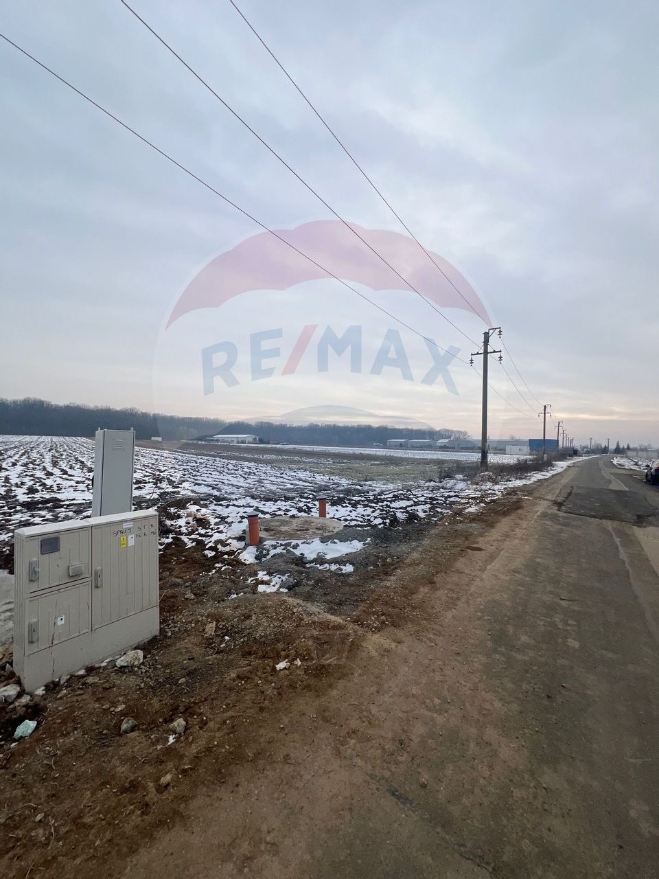 Land 6,210sqm Ciolpani / Intrarea Fermei