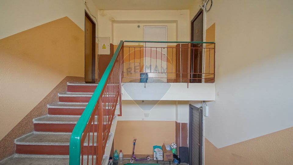 COMISION 0% | Apartament cu 3 camere | Decomandat | Tractorul Cerna |