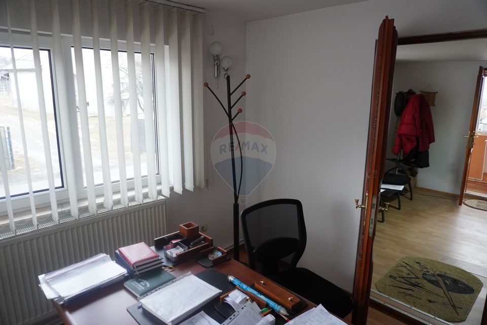 5 room House / Villa for sale