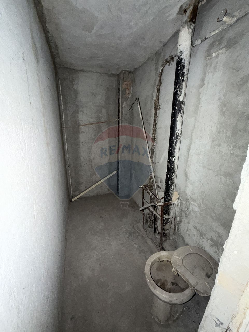 Apartament cu 4 camere