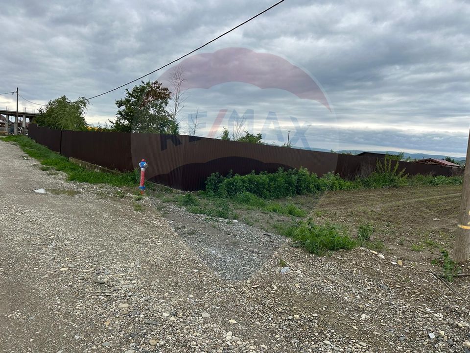 Teren 2,500mp Margineni / Prelungirea Crinului