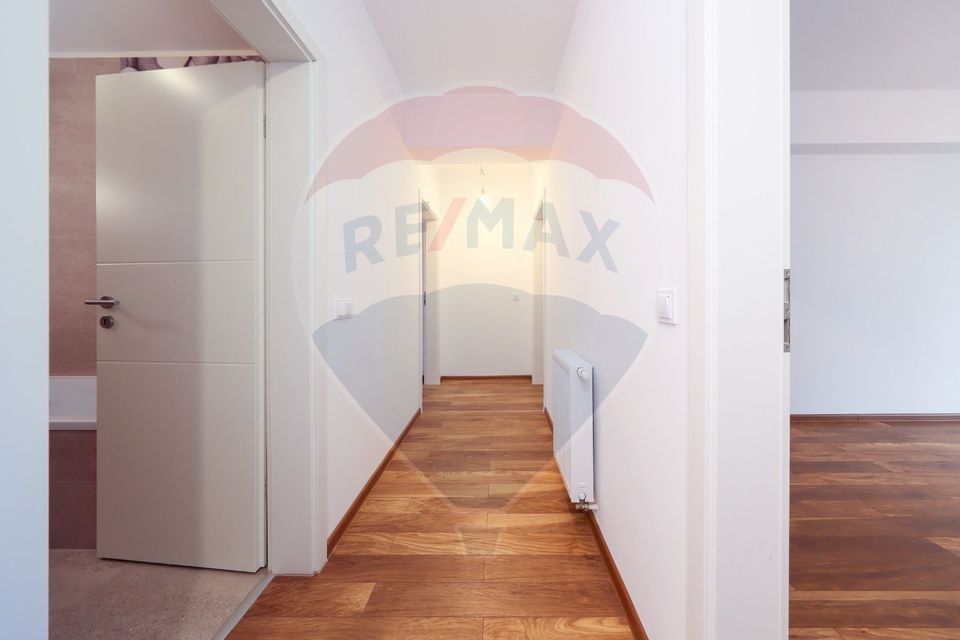 3 room Apartment for sale, Tractorul area