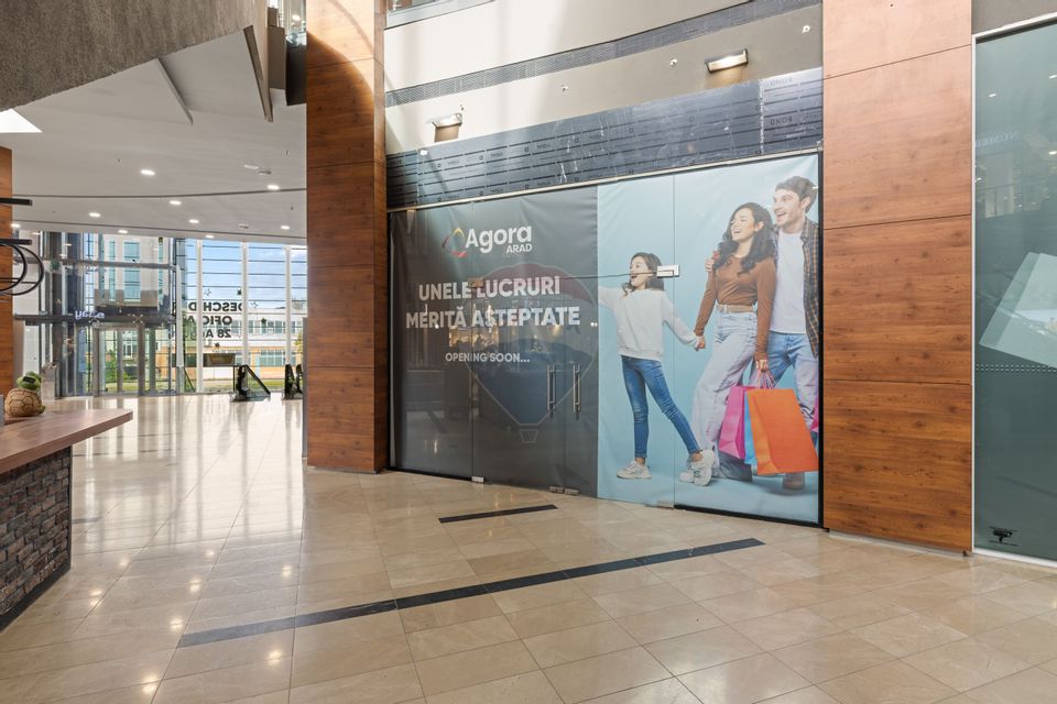 Închiriere spații comerciale flexibile în Agora Mall, de la 15 €/mp