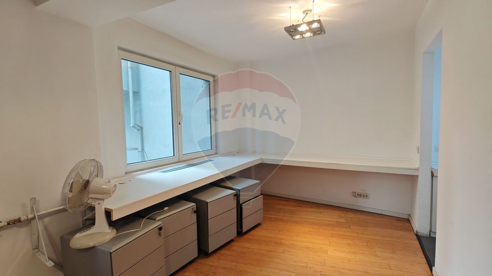 Studio for sale on Calea Victoriei - Excellent positioning