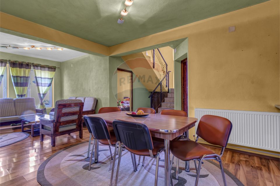 8 room House / Villa for sale, Ultracentral area