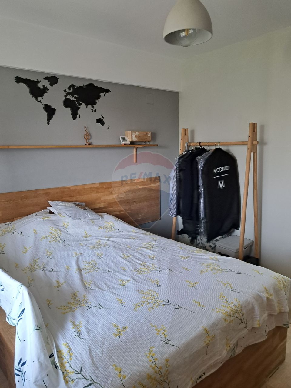 3 camere de închiriat, zona Consul, etaj 4 din 10