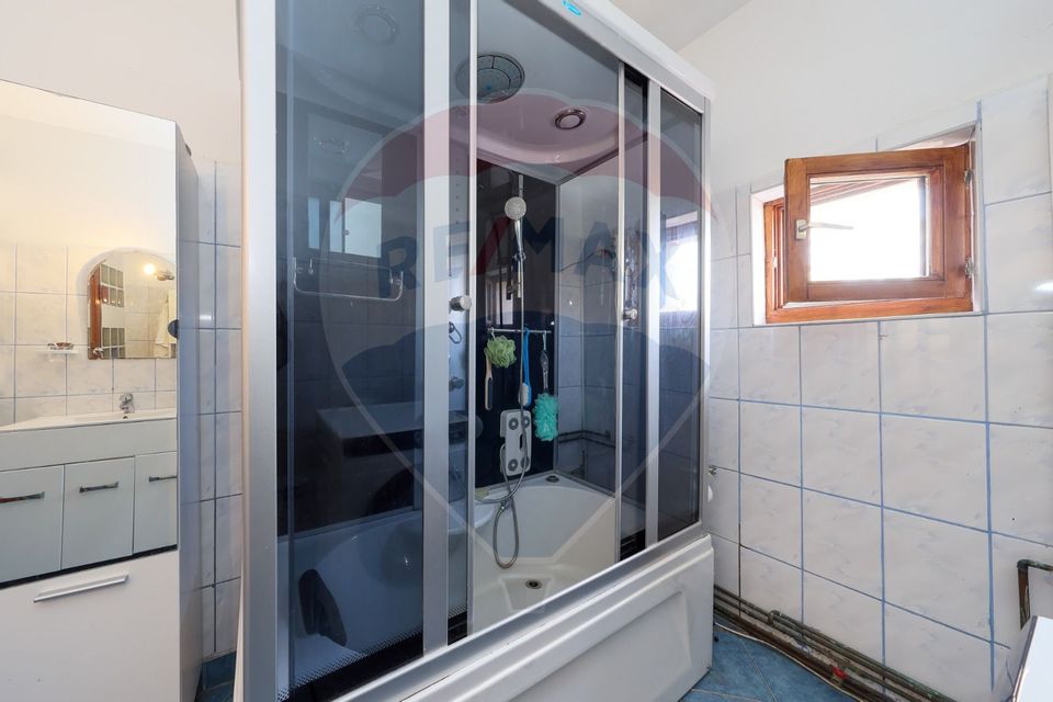 Casă cu 5 camere si curte, de vânzare, zona Centrul Istoric!